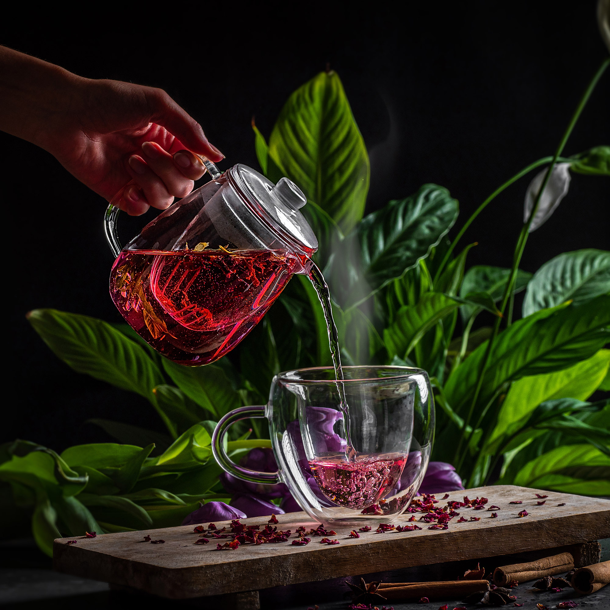 Dzbanek na herbatę Lyss z zaparzaczem 600ml