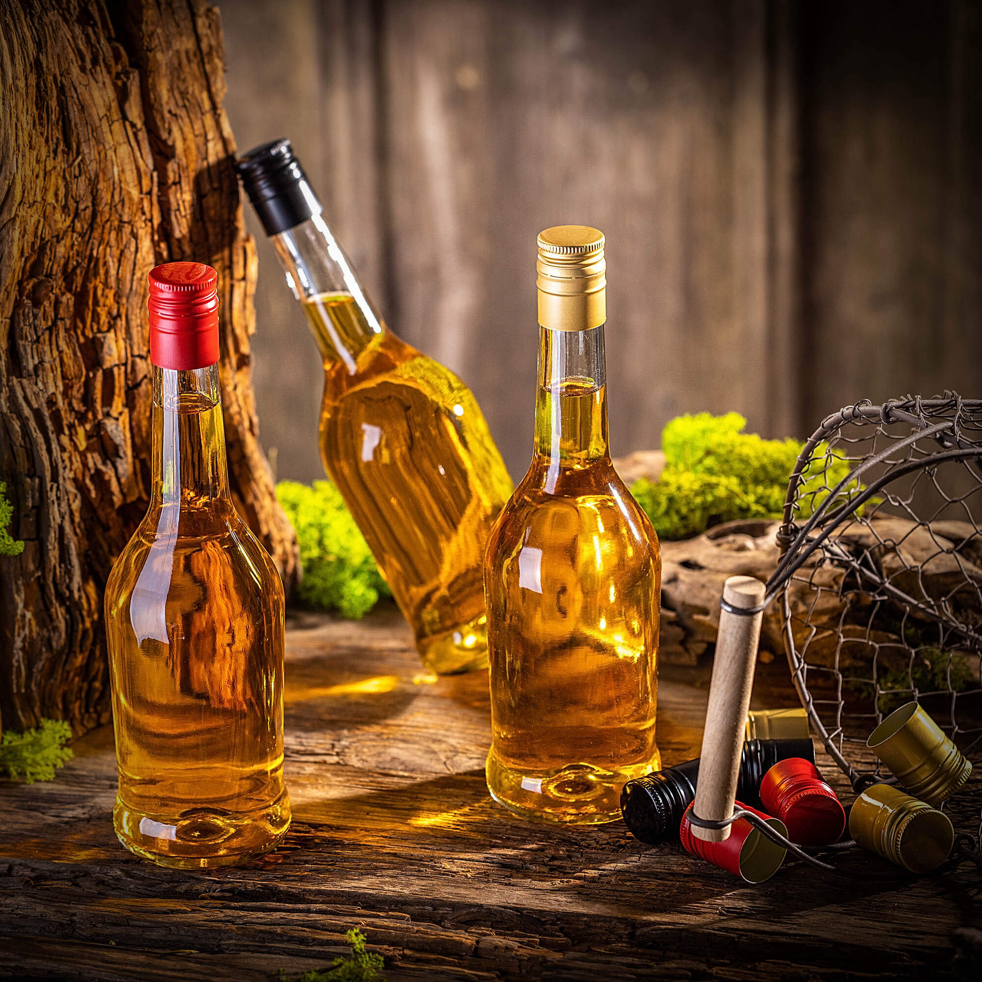 Szklana butelka na nalewkę Loiret 500ml z długą czarną zakrętką 50 szt.