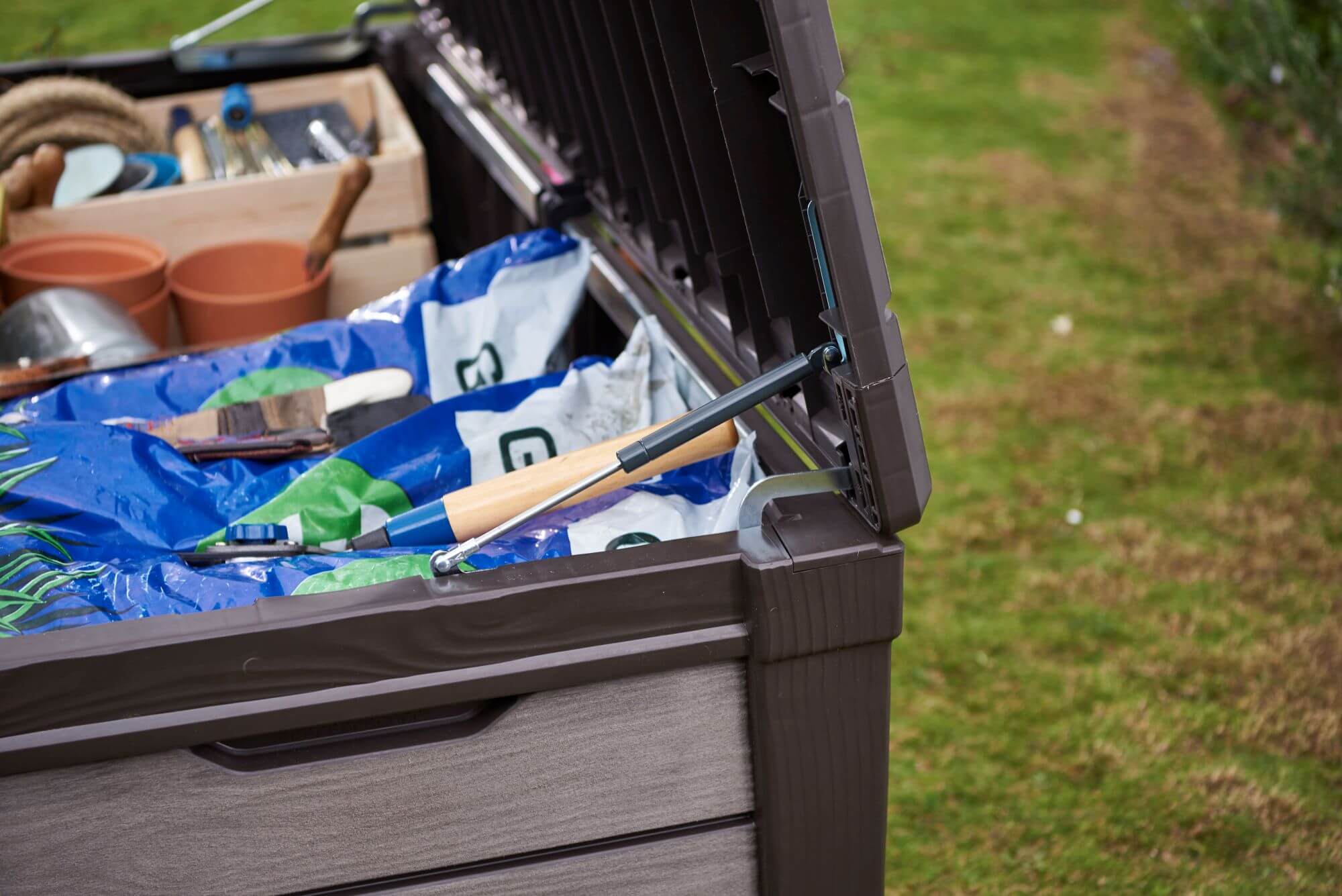 Skrzynia ogrodowa Keter Brushwood Storage Box 455L, grafit
