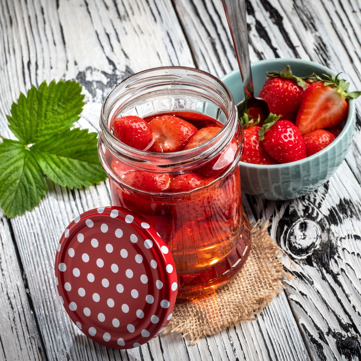 Słoiki na przetwory Kisko 500ml 8szt fi 82 mm + wieczka "Niebieska Krata"