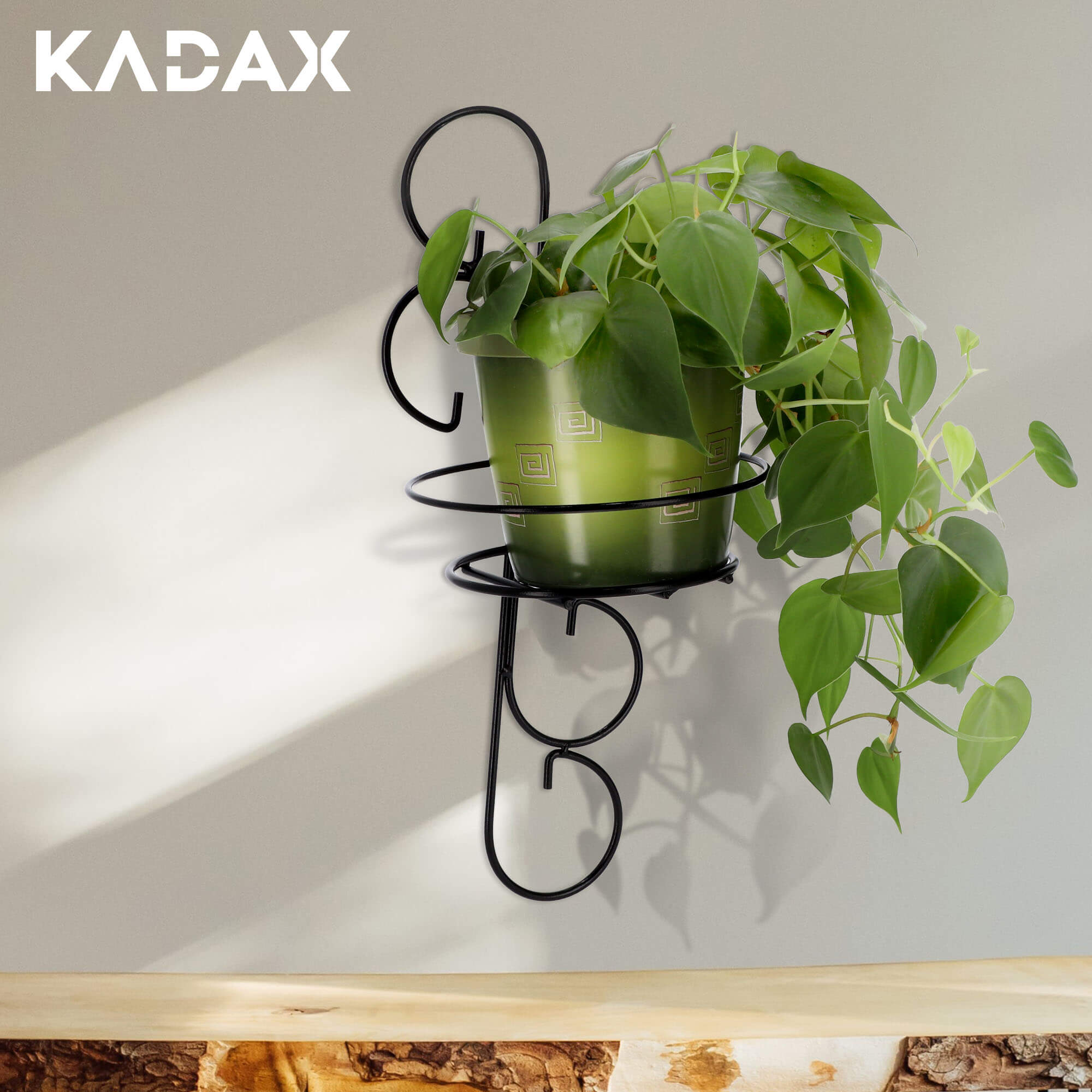 Kwietnik wiszący metalowy 42 x 18 cm, czarny