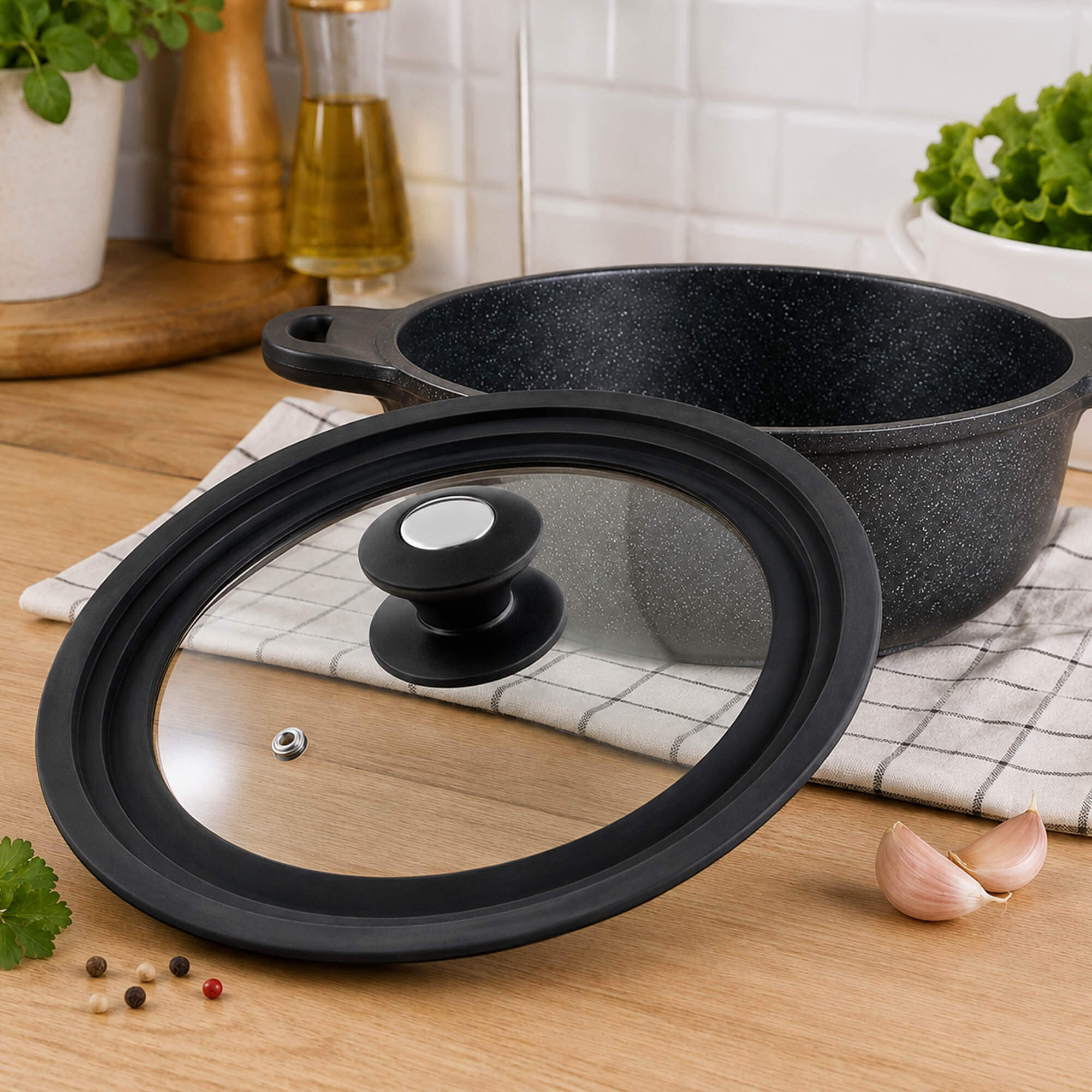 Pokrywa szklana multisize Aiola na garnek 20-24 cm z czarno-srebrnym uchwytem