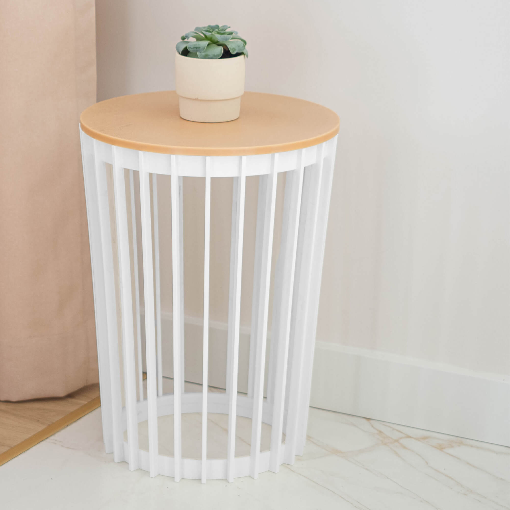 Kwietnik dwustronny Aytre 40 cm biały + blat naturalne drewno