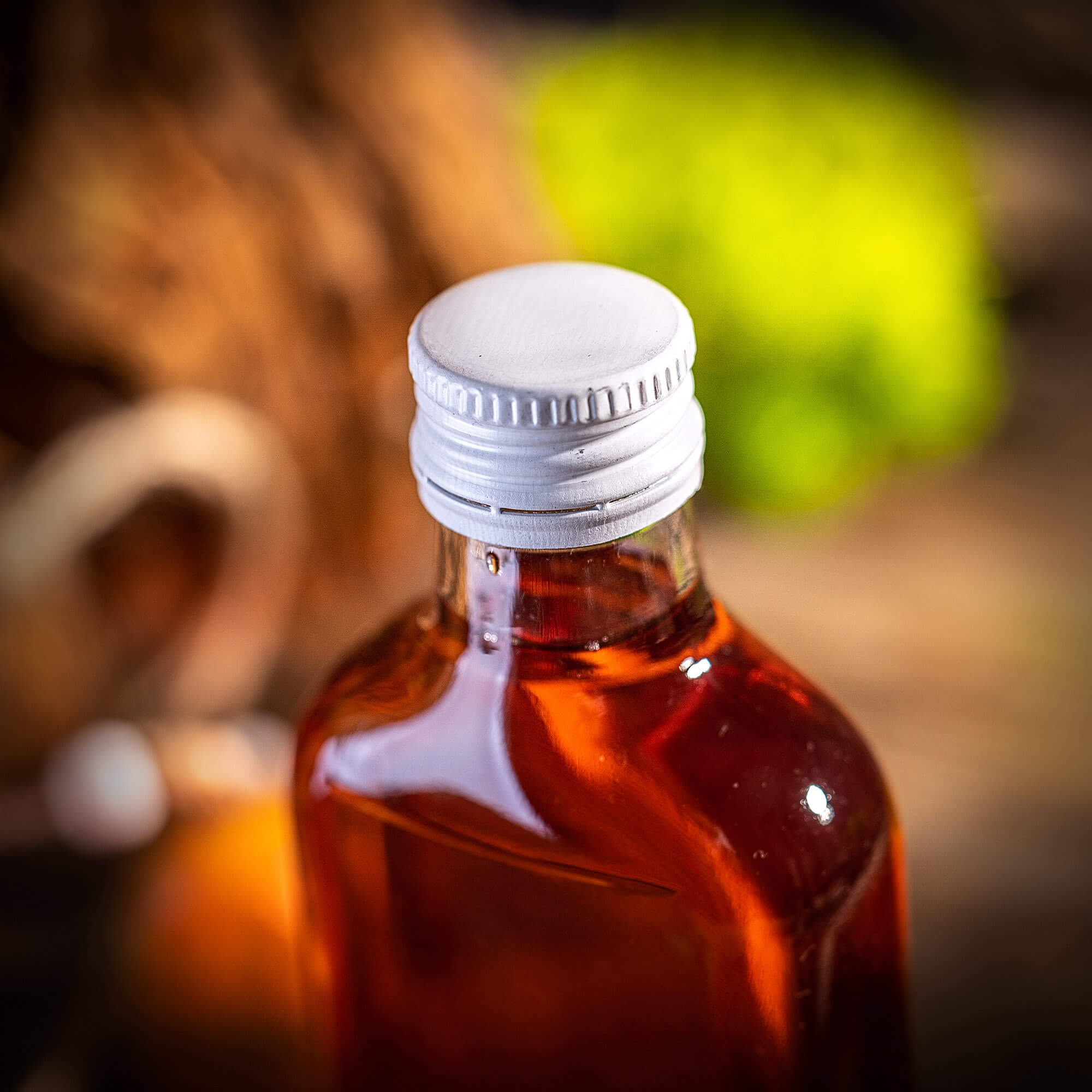 Butelka piersiówka Viane 200ml z białą zakrętką 50 szt.