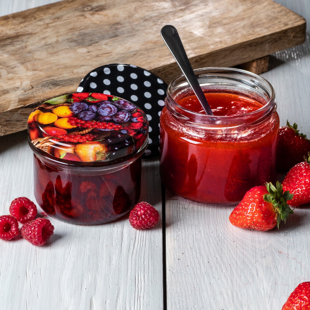 Słoiki na przetwory Sonka 330ml 100szt fi 82 mm + wieczka "Pszczoła"