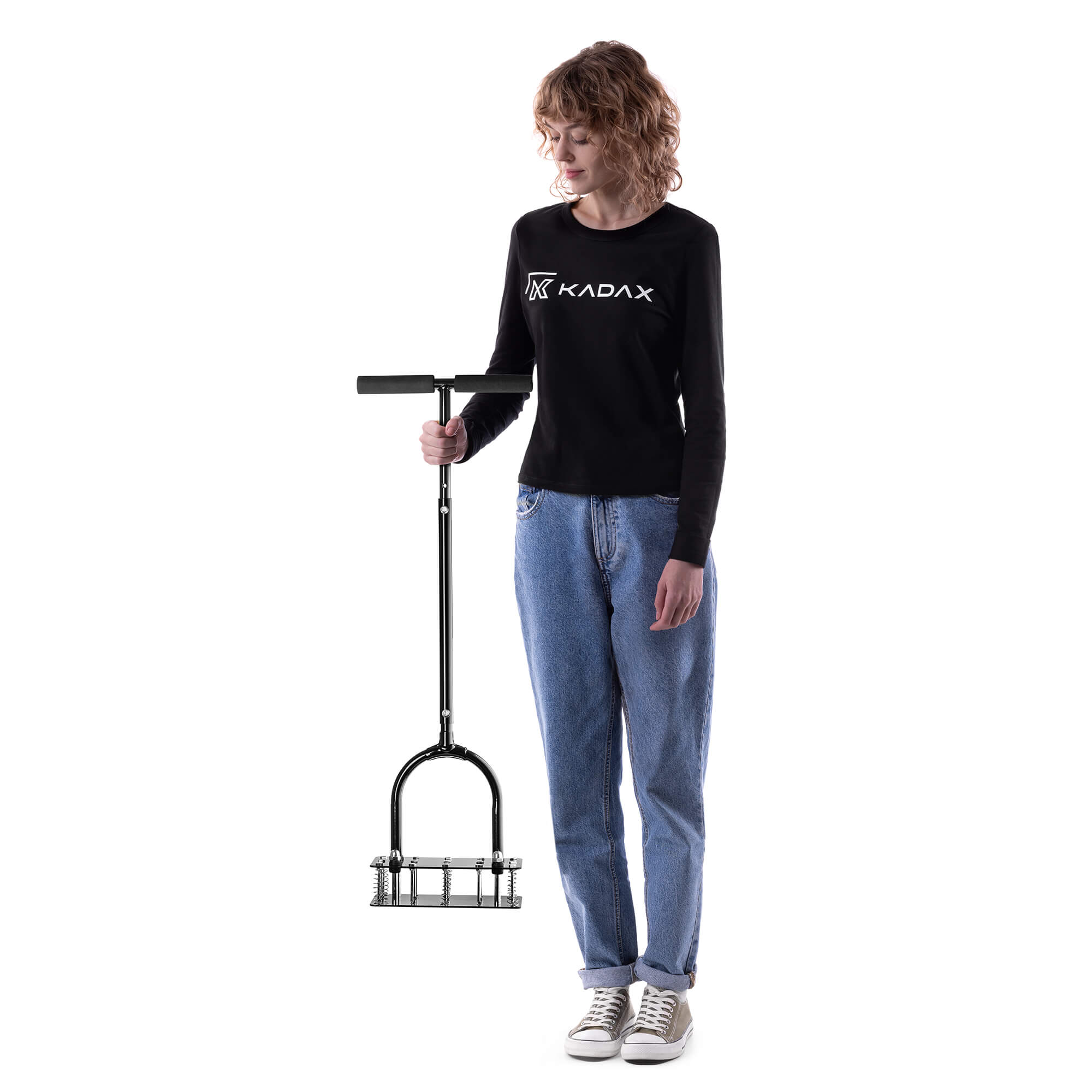 Aerator ręczny sprężynowy Arce z żelaznymi kolcami 84-92 cm czarny