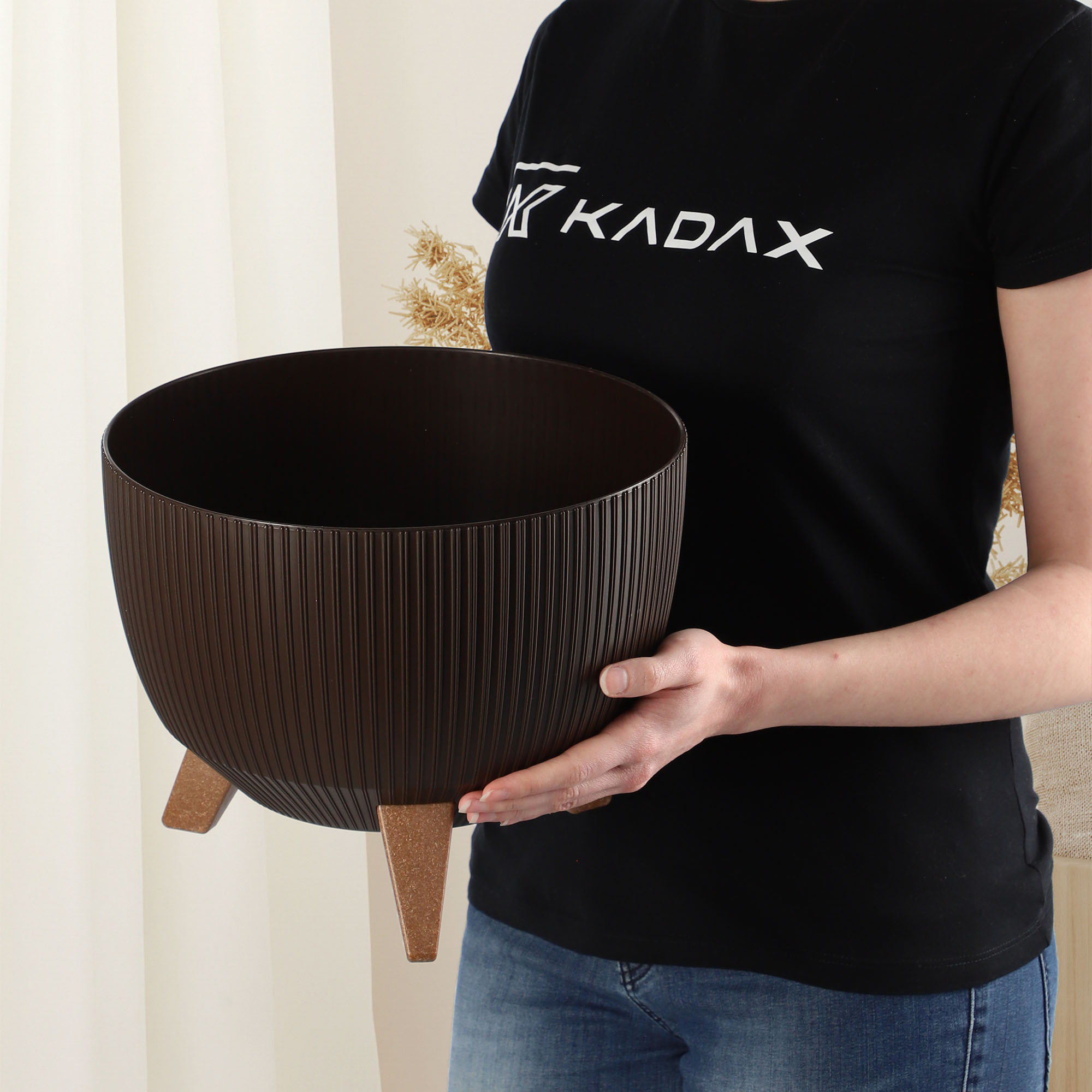 Misa na kwiaty z nóżkami Milis 29 cm, mokka