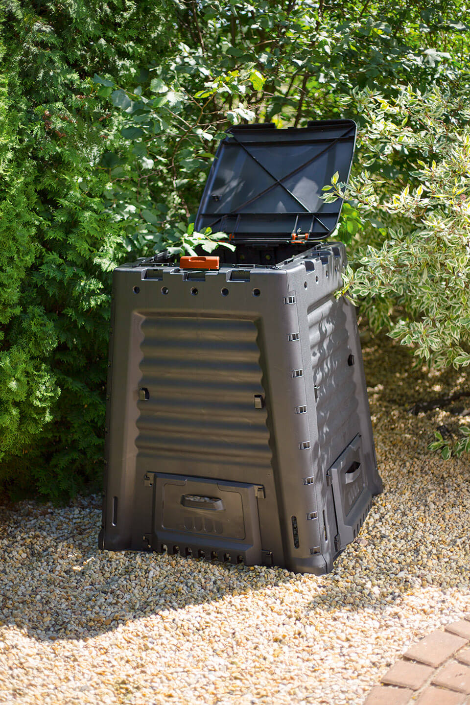 Kompostownik ogrodowy Keter Mega Composter 650L, czarny