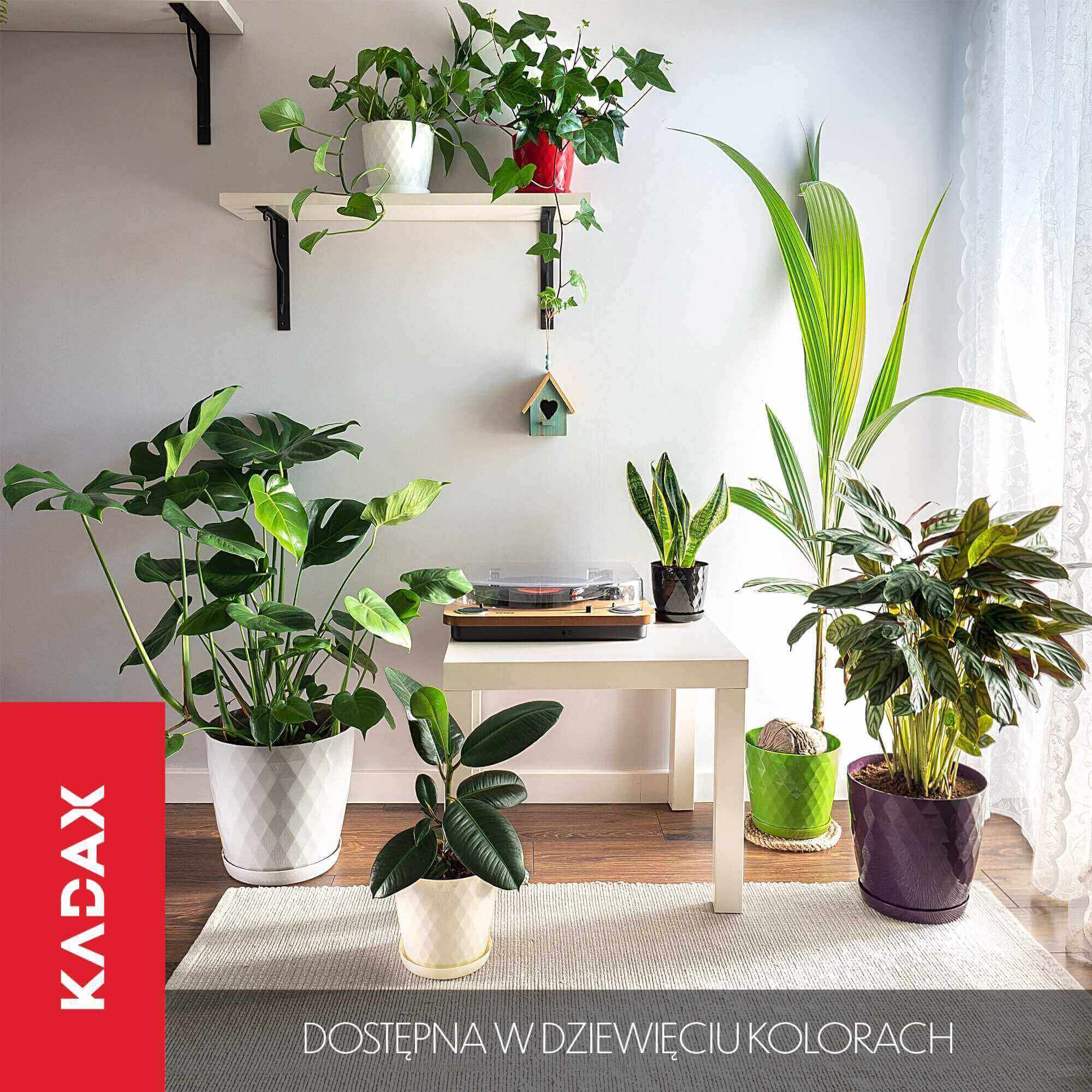 Doniczka na kwiaty z podstawką Amily 20 cm, złota
