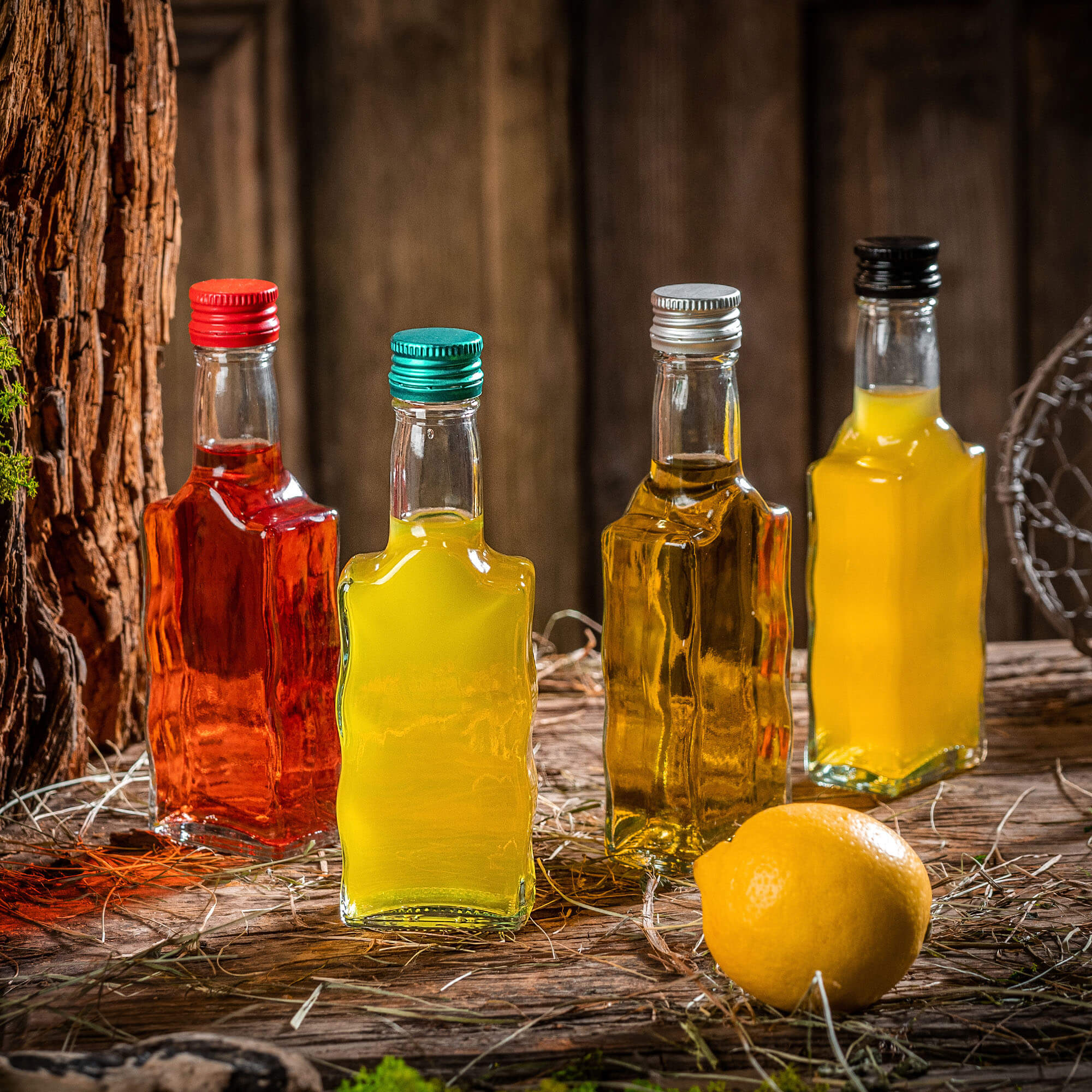 Szklana butelka na nalewkę Fala 200ml z czerwoną zakrętką 50 szt.