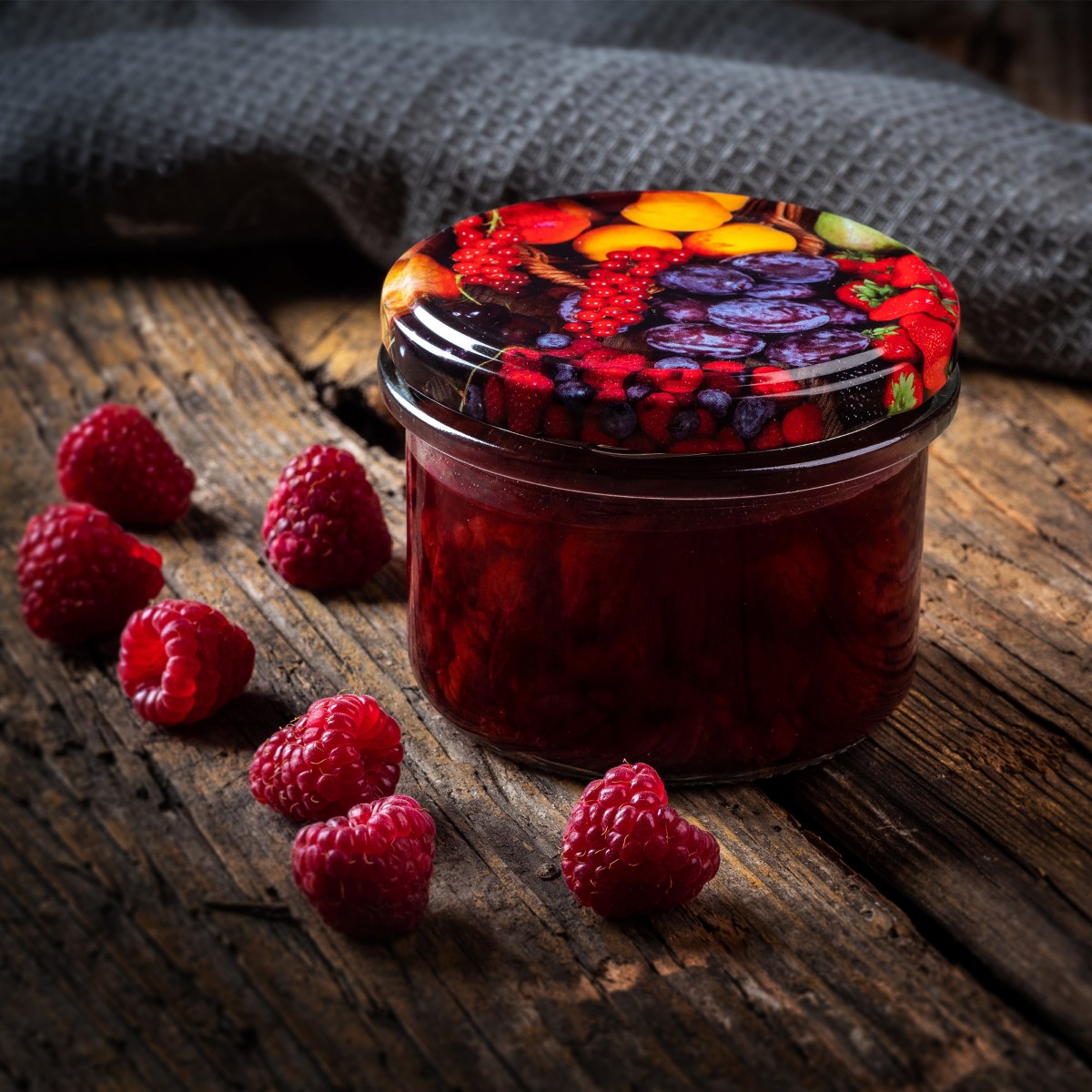 Słoiki na przetwory Tartu 235ml 20szt fi 82 mm + wieczka "Pszczoły"