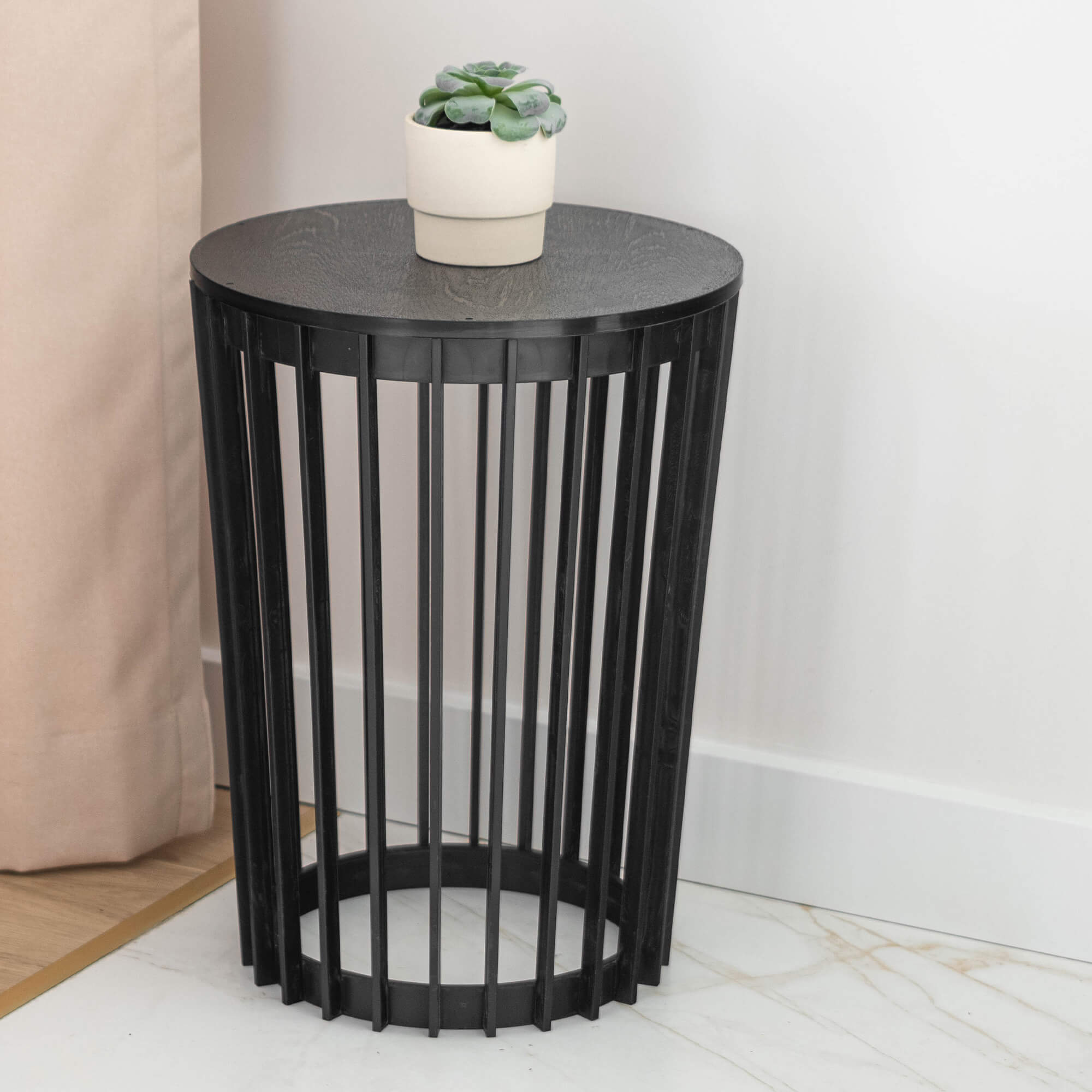 Kwietnik dwustronny Aytre 54 cm czarny + blat czarny