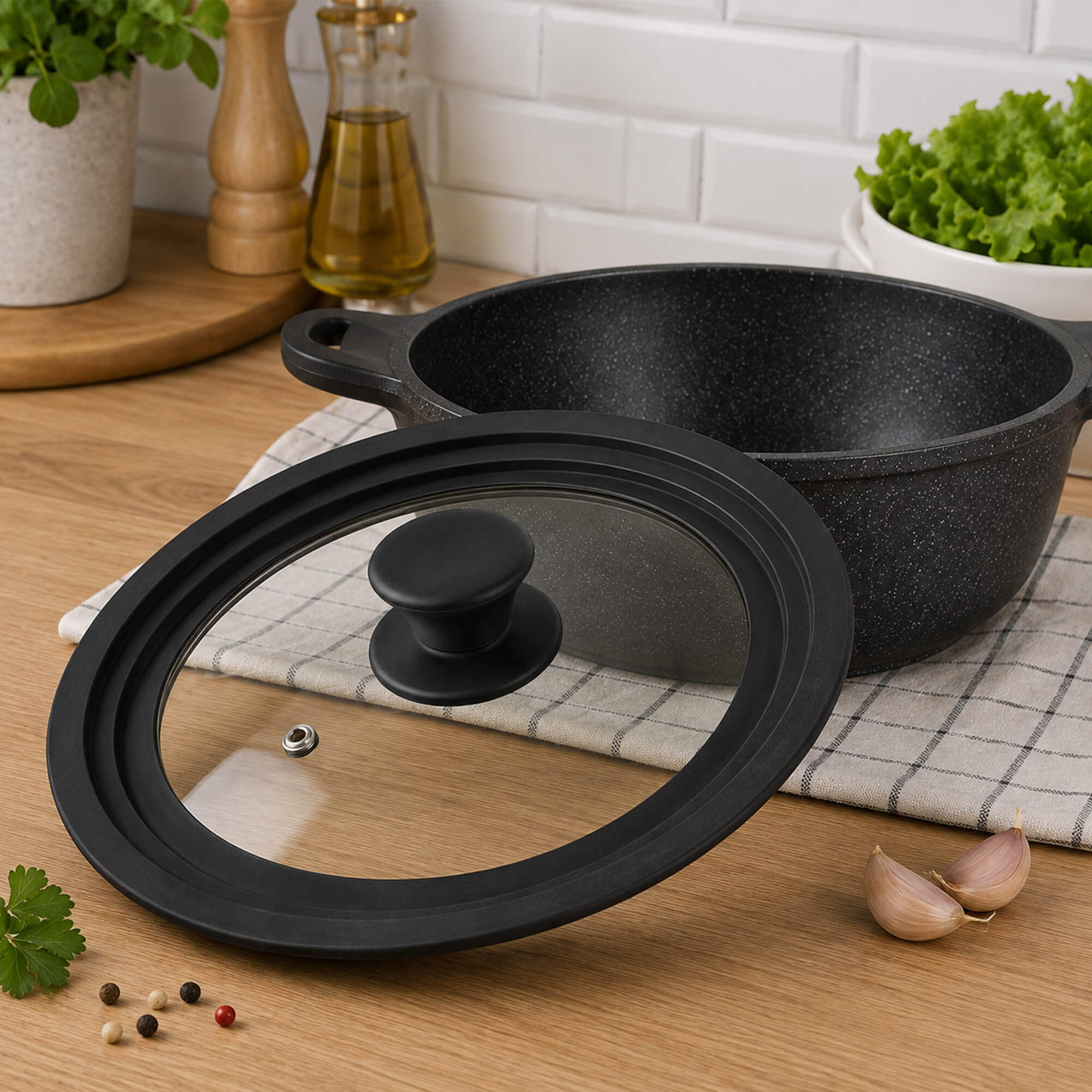 Pokrywa szklana multisize Aiola na garnek 24-28 cm z czarnym matowym uchwytem